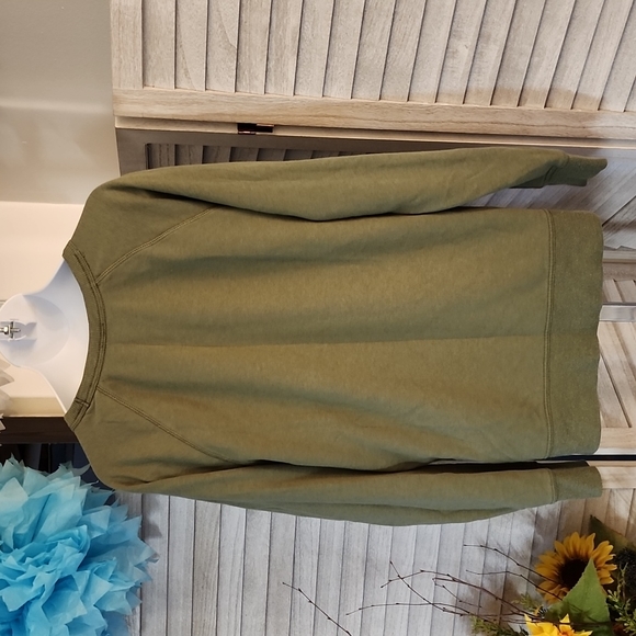 Old Navy brand sweatshirt - Picture 4 of 7